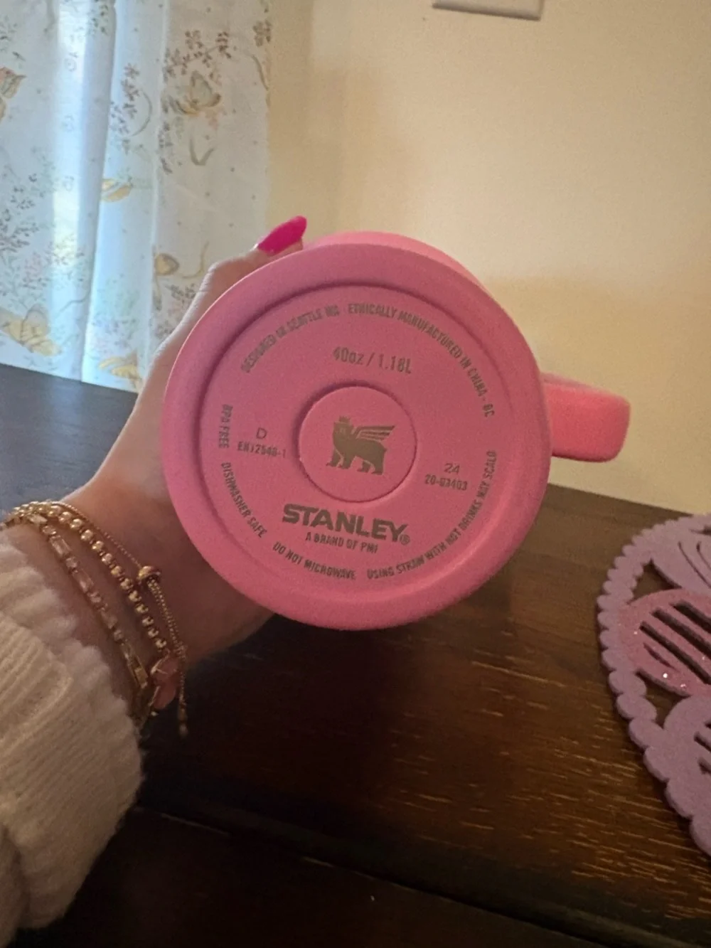 Stanley Pink Heart Travel Mug with Handle - Picture 3 of 3